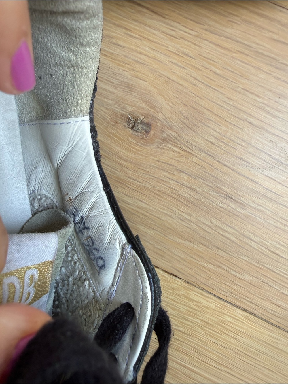 Golden Goose Superstar Low top Sneakers in Black Croc Embossed Leather - Picture 5 of 7